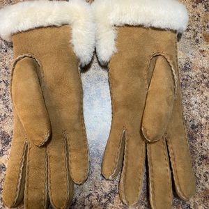 Ugg Gloves size small